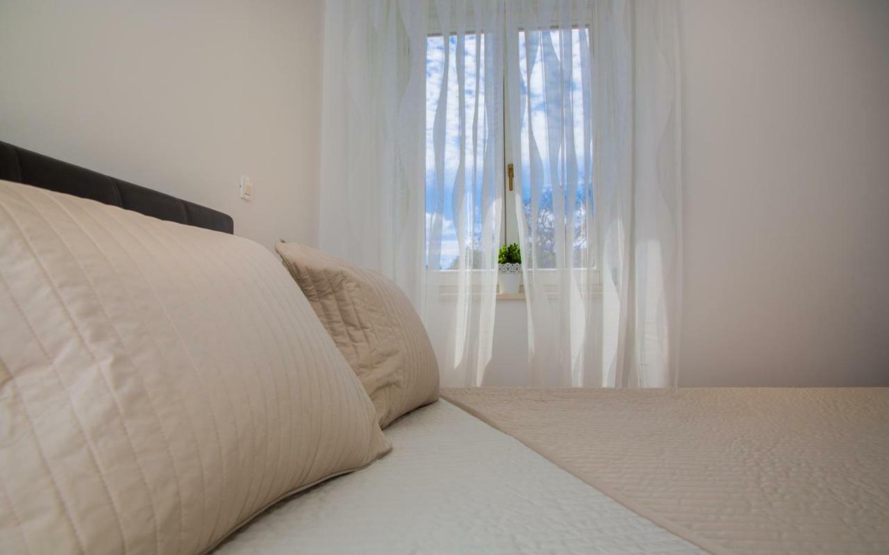 Apartments Victoria ดูบรอฟนิก ภายนอก รูปภาพ