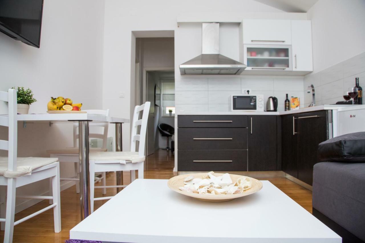 Apartments Victoria ดูบรอฟนิก ภายนอก รูปภาพ